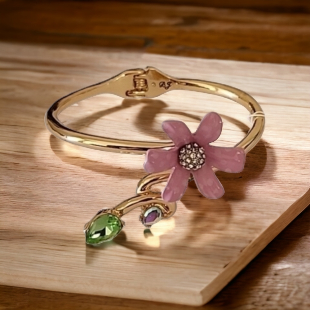 Betsey Johnson Daisy Aurora Borealis Clamper Spring Hinge Gold Bangle Bracelet
